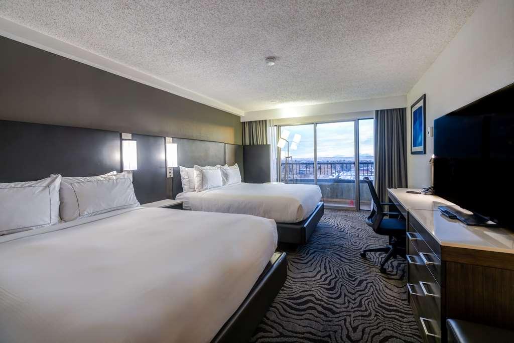 Hotel Doubletree By Hilton Calgary North Zimmer foto